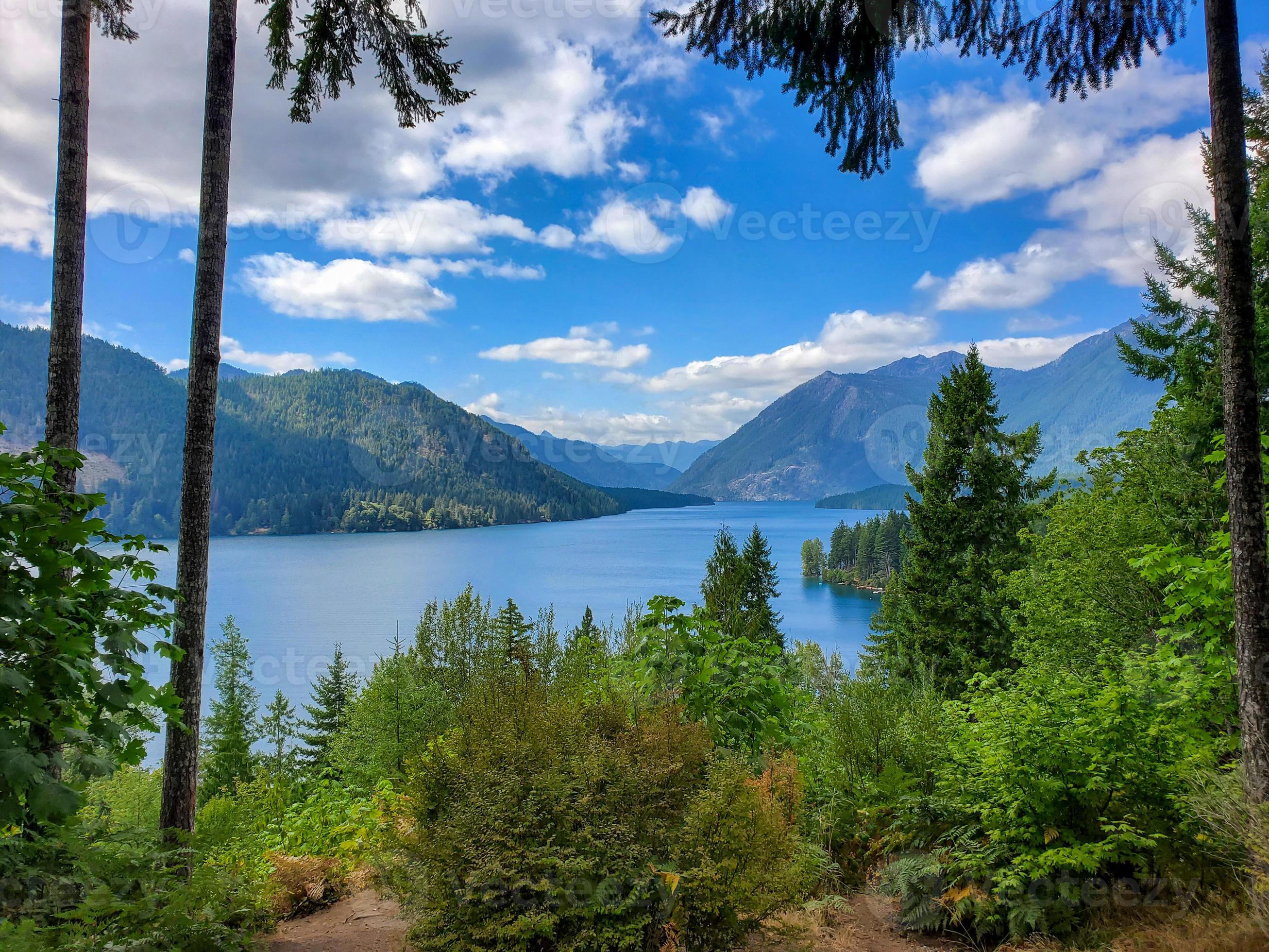 Lake Cushman and the Olympic Mountains of Washington State in August