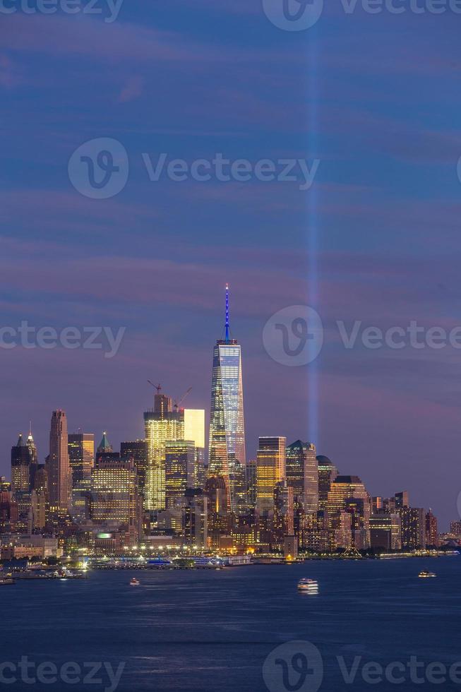 horizonte del centro de manhattan al atardecer foto