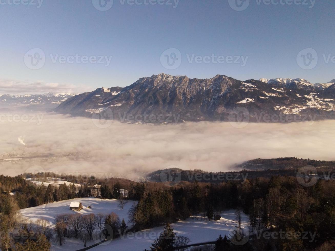 vista neblinosa a rhinevalley foto