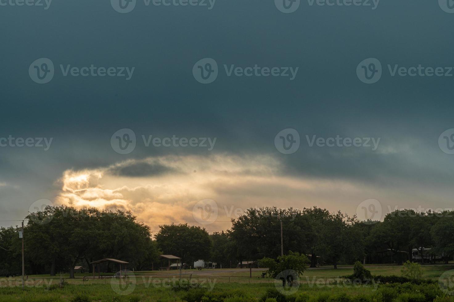 amanecer sobre el lago whitney foto