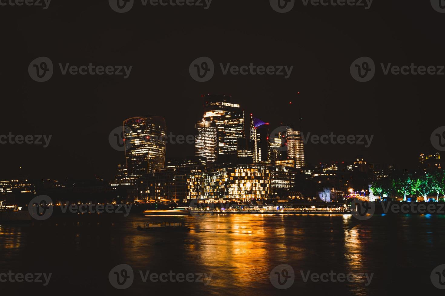 London city at night, United Kingdom photo