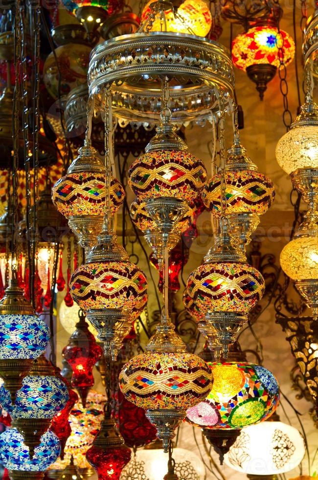 linternas turcas en el gran bazar, estambul foto