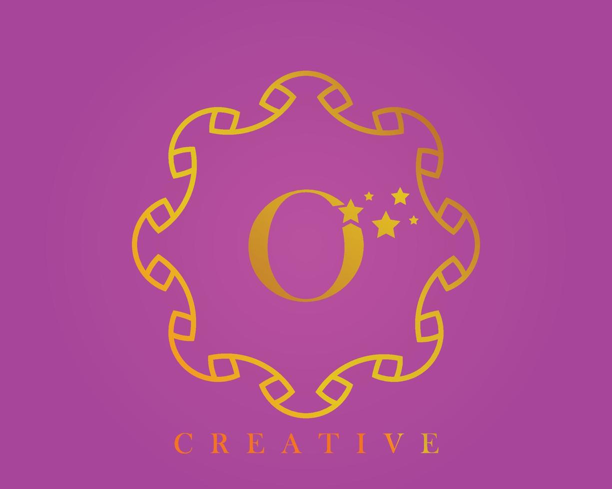 logotipo de diseño creativo, alfabeto o, letra de 5 estrellas, etiqueta, icono, para embalaje, diseño de productos de lujo. hecho con oro sobre un fondo texturizado de color violeta claro. vector