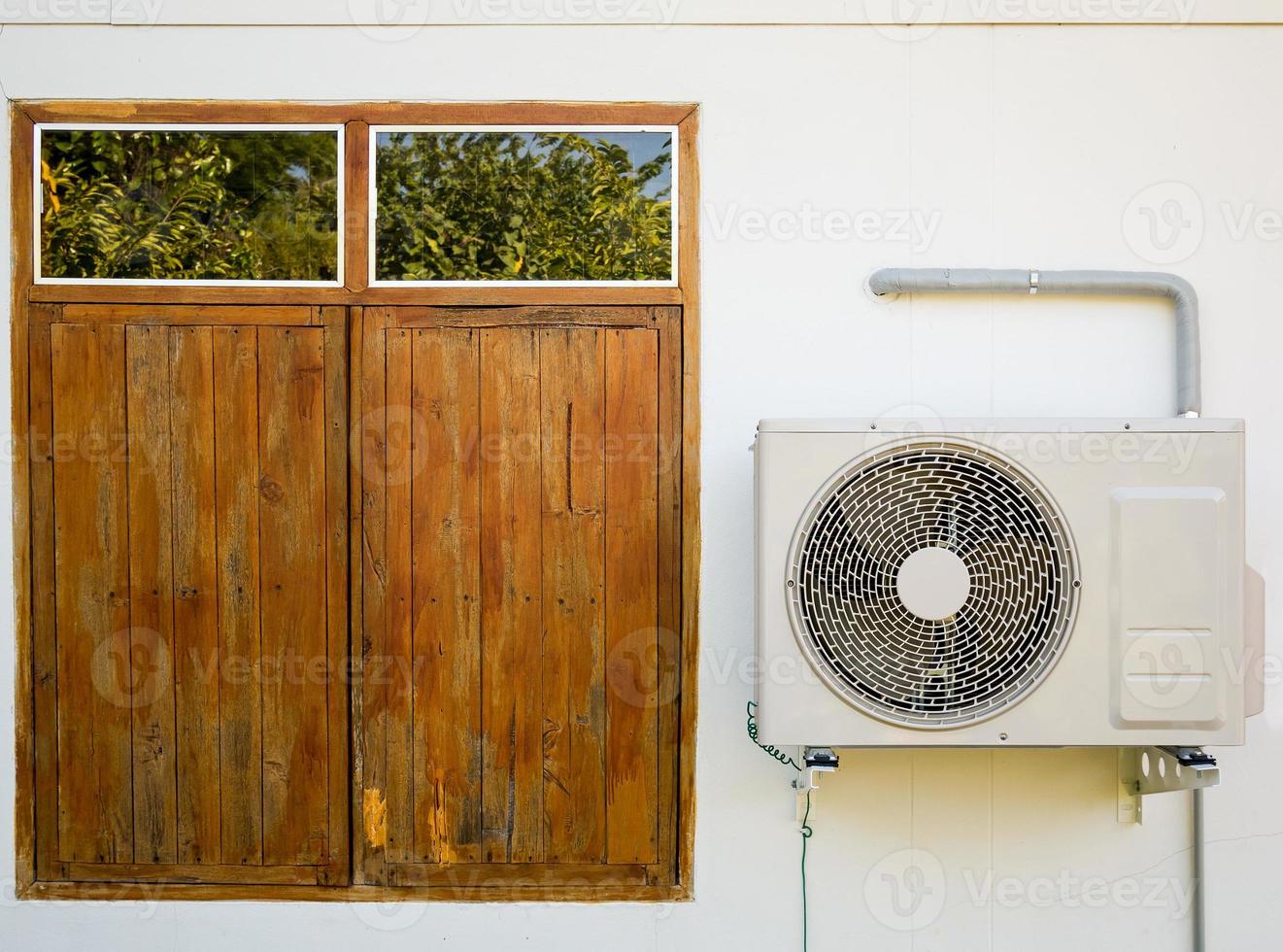 outdoor air conditioning unit photo