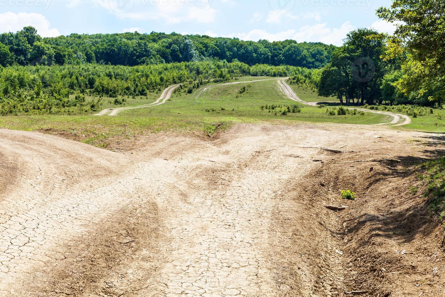 caminos rurales en las estribaciones de abinsk en shapsugskaya foto