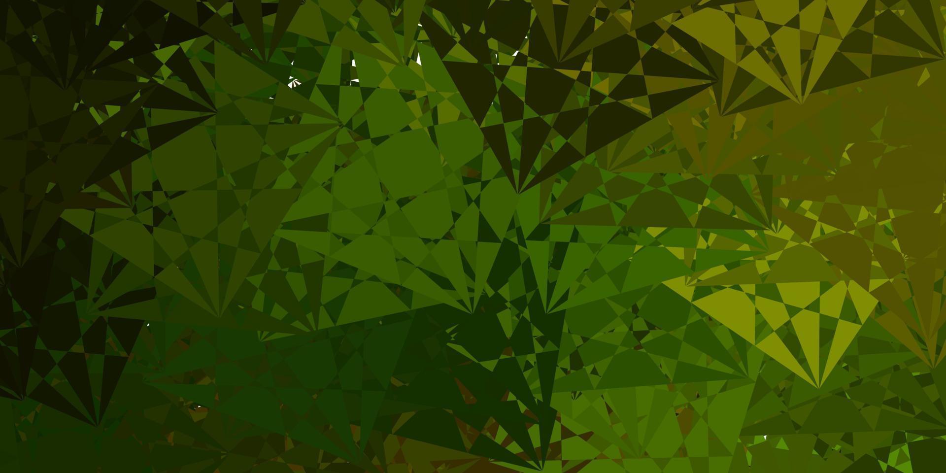 textura de vector verde claro con triángulos al azar.