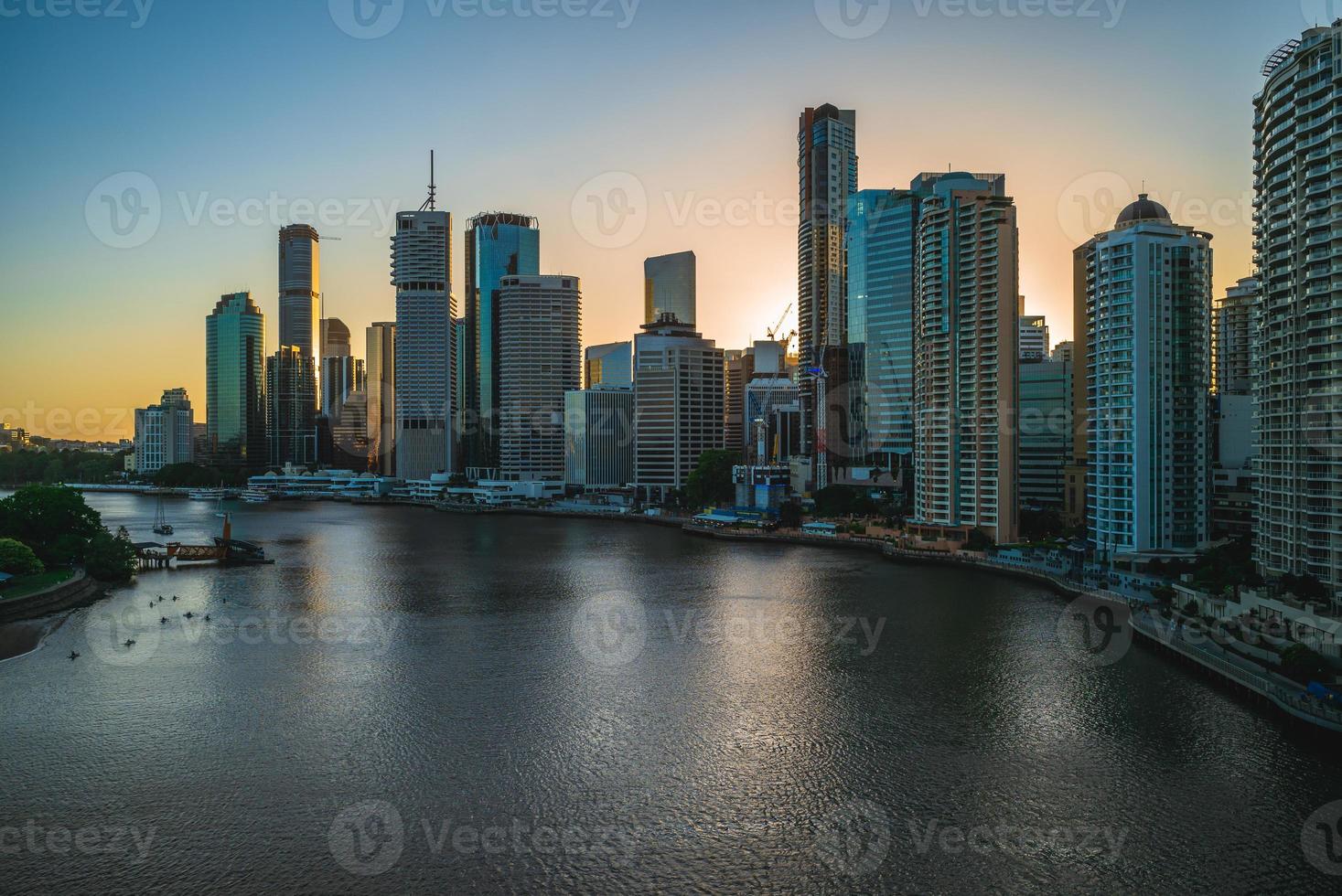 Brisbane skyline, capital of Queensland in Australia at dusk 11190424