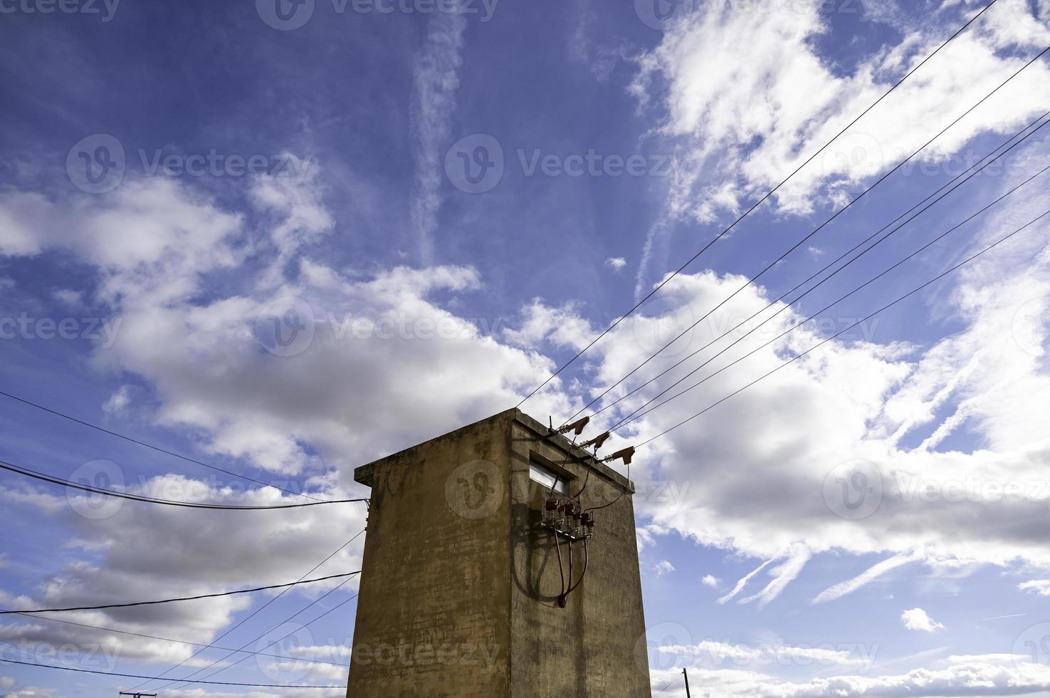 antiguo silo para almacenar cereal foto