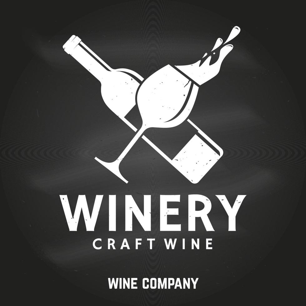 vino artesanal. insignia, signo o etiqueta de la empresa vinícola. ilustración vectorial vector