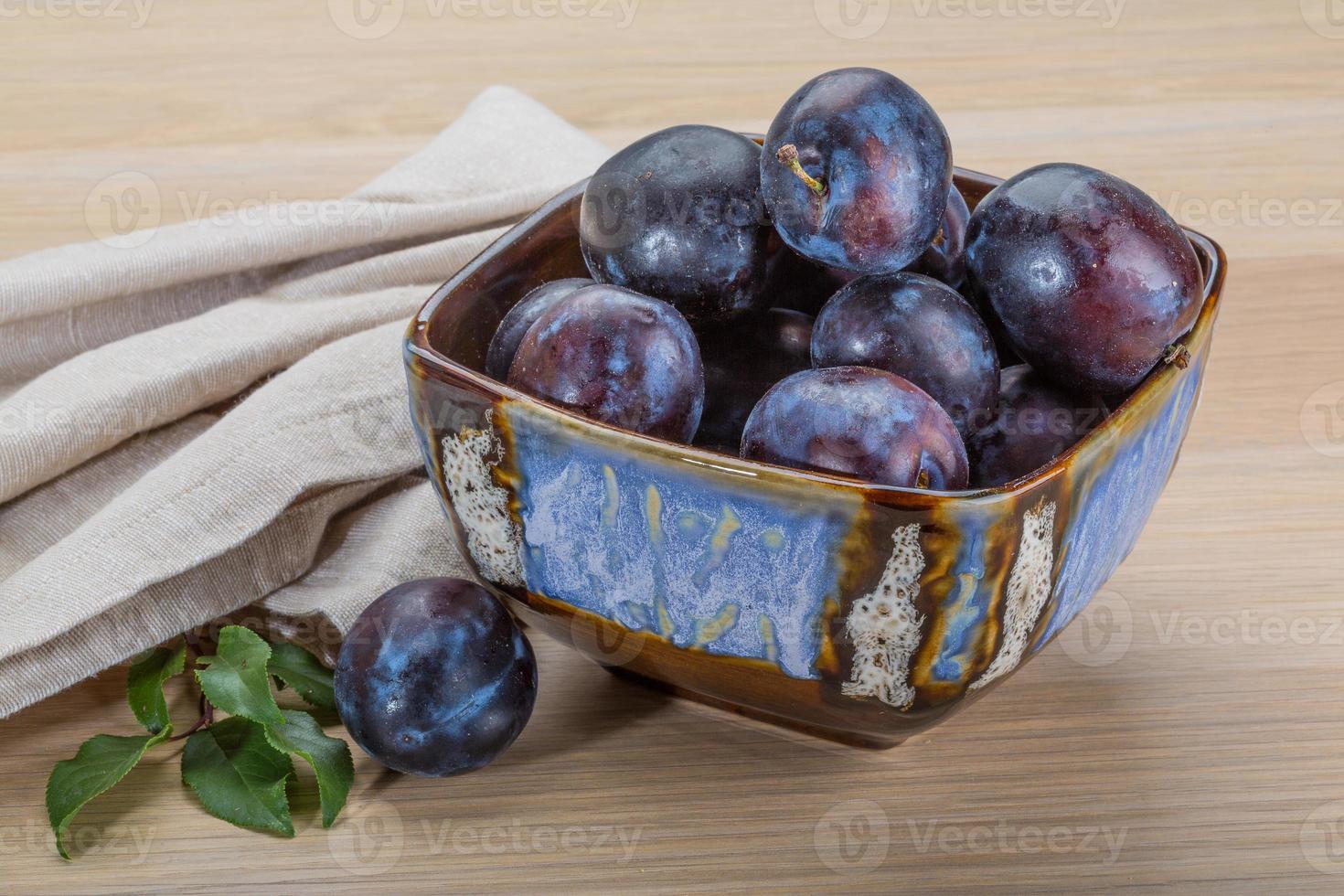 Ripe fresh plum photo