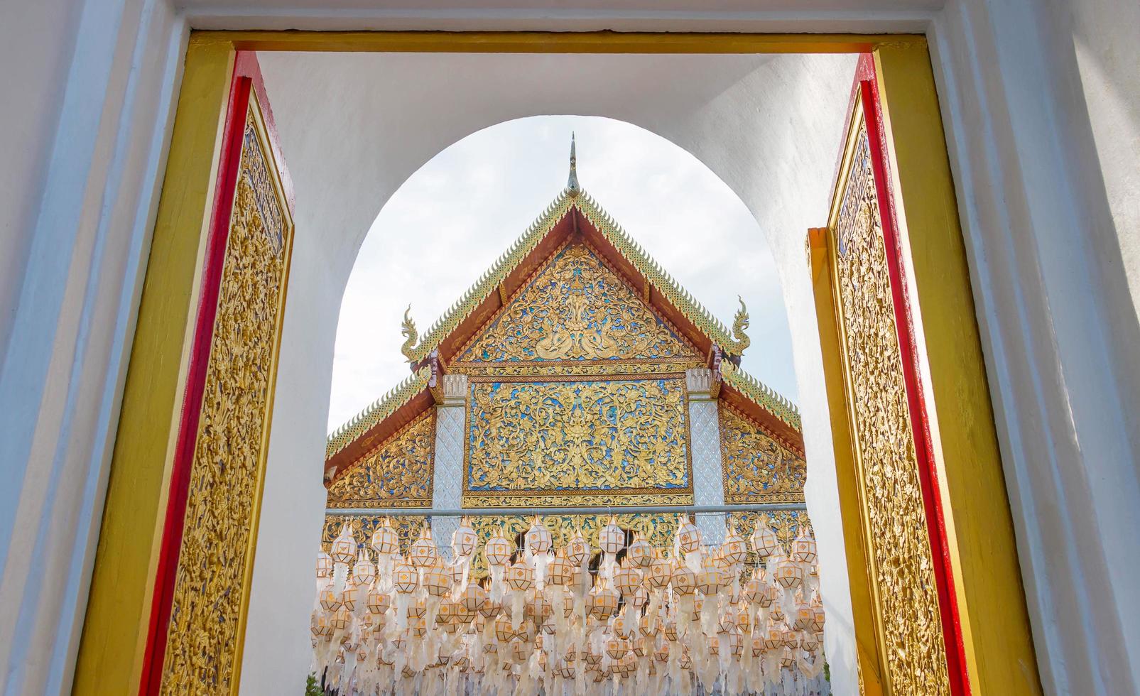 gate of thai temple photo