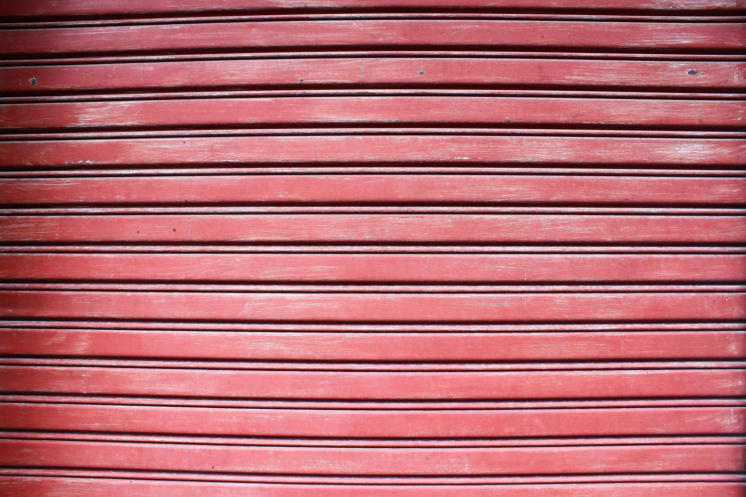 red garage iron background photo