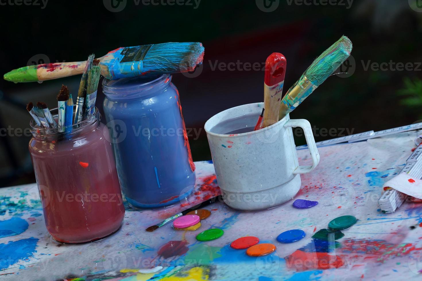 Paint and brushes photo