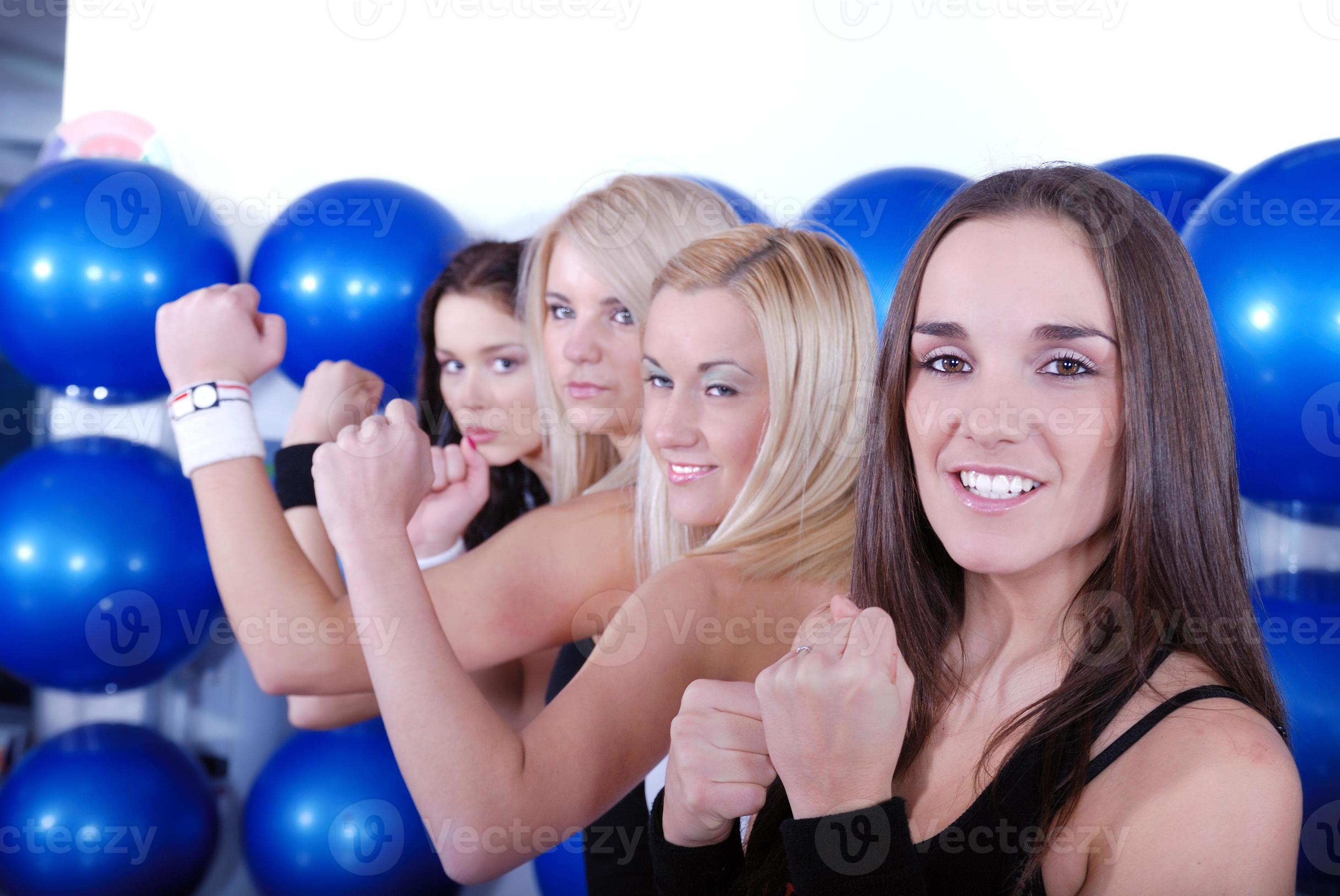 Fitness group workout 11258025 Stock Photo at Vecteezy