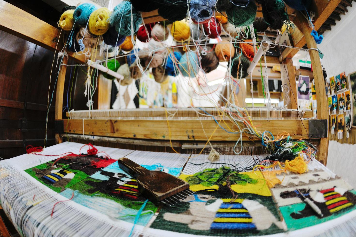 Dubai, 2022 traditional arabic rug production 11260365 Stock Photo at