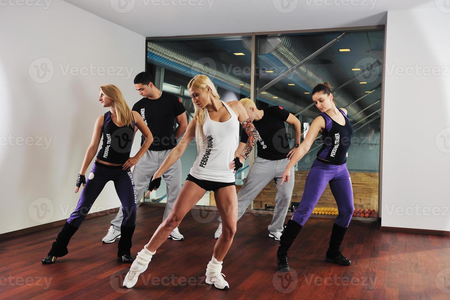 fitness group workout photo