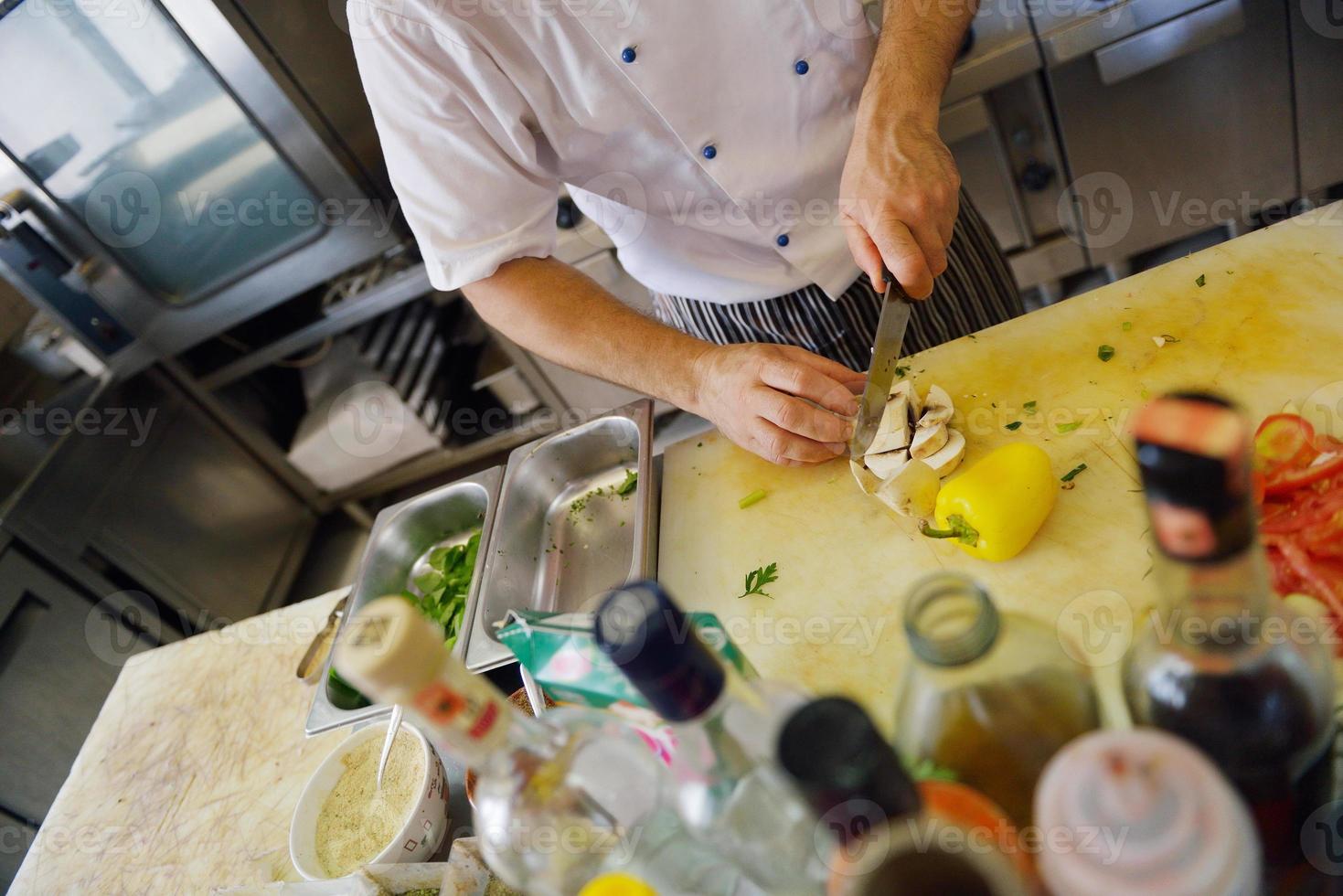 chef preparing food photo