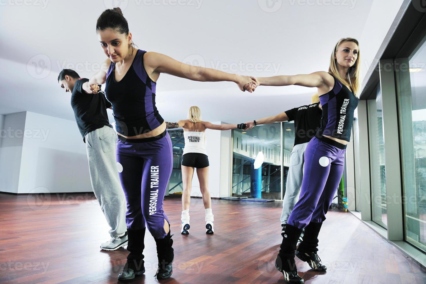 fitness group workout photo