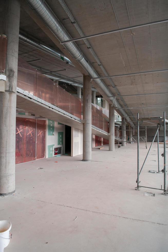 Dubai, 2022 - the appearance and construction of the interior building before the execution of major works and interior design.building project photo