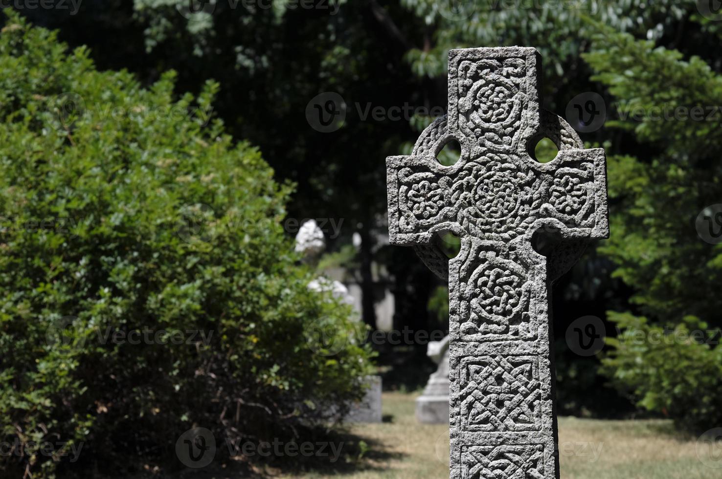 tumbas en el cementerio de mount auburn en boston, ma foto