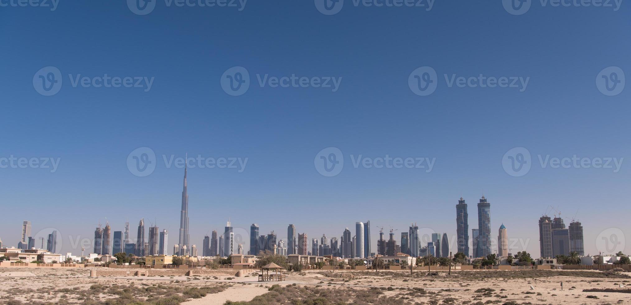 panorama de la ciudad de dubai foto