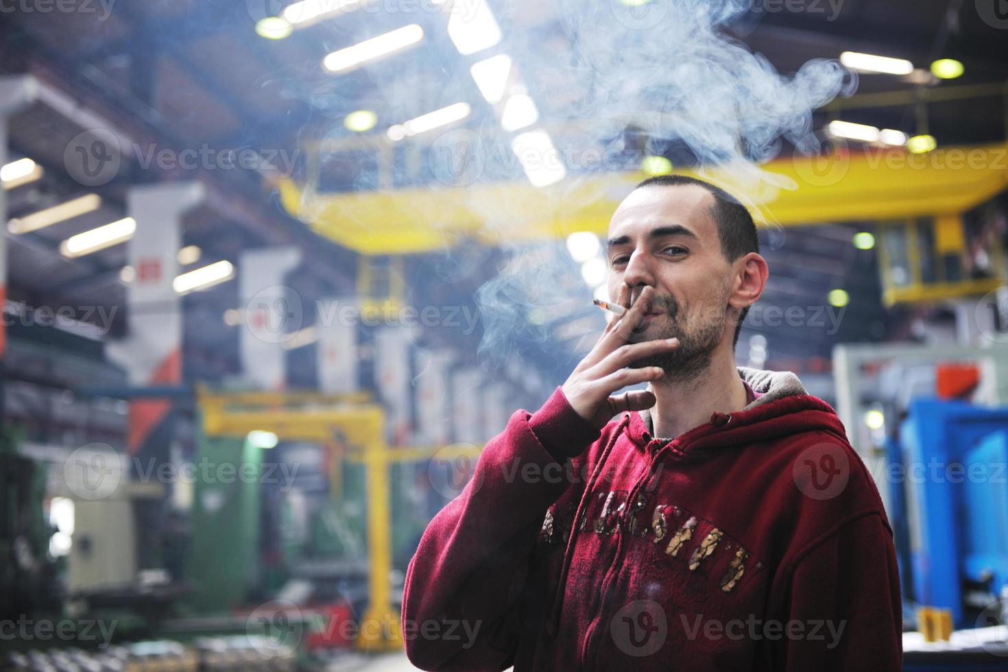 industry worker smoke cigarette photo