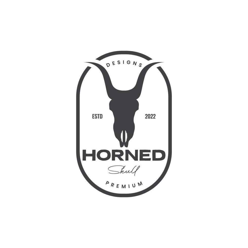 diseño de logotipo de cuerno largo de animal de cráneo vintage vector