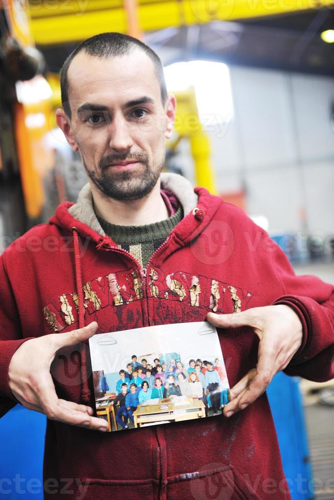 trabajadores de la industria personas en fábrica foto