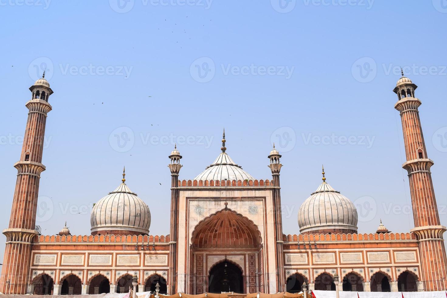 detalle arquitectónico de la mezquita jama masjid, antigua delhi, india, la espectacular arquitectura de la gran mezquita del viernes jama masjid en delhi 6 durante la temporada de ramzan, la mezquita más importante de la india foto