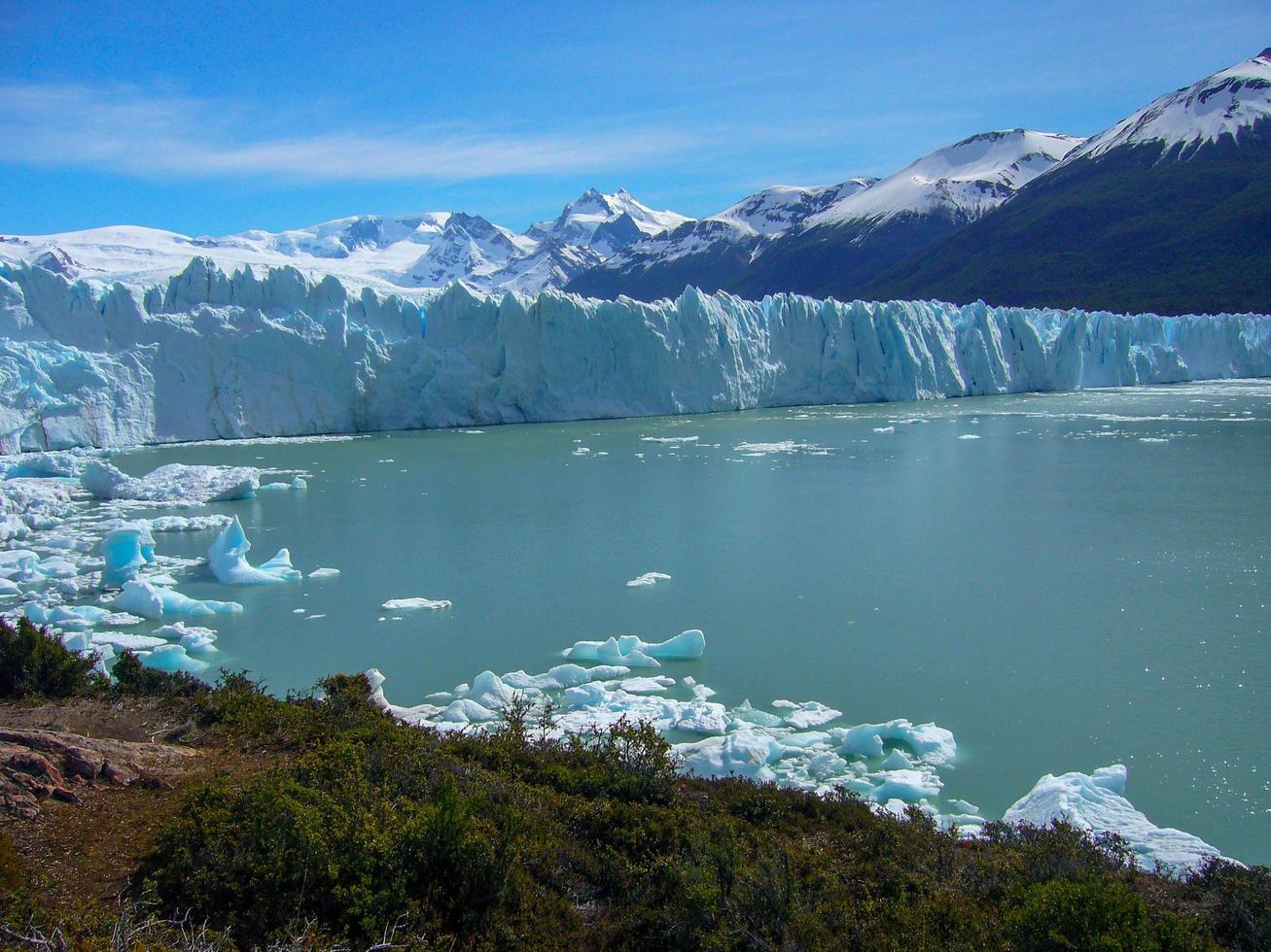 glaciar perito moreno en el parque nacional los glaciares, argentina foto