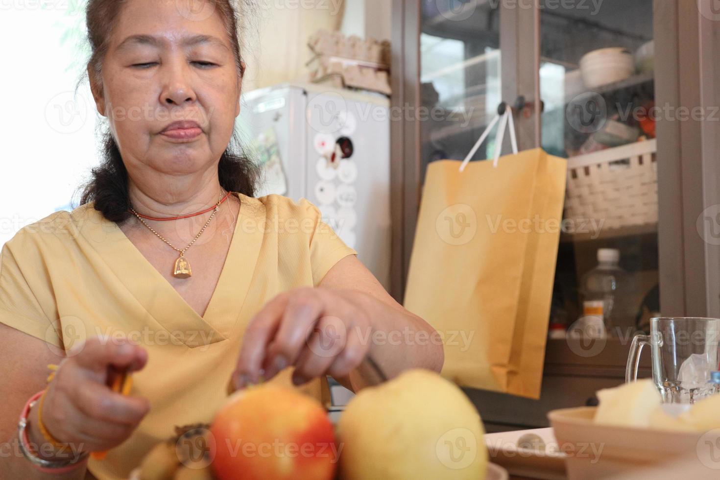 Peeling Sweet Fruit photo