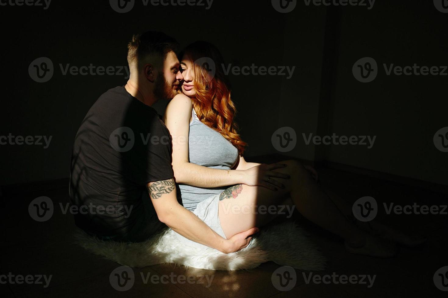 husband and pregnant wife photo