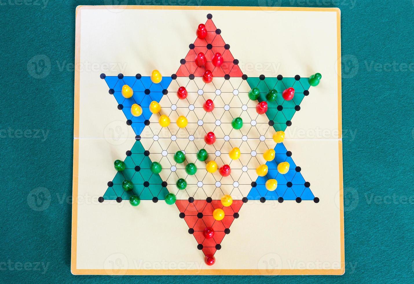 top view of three-player board of Diamond Game photo