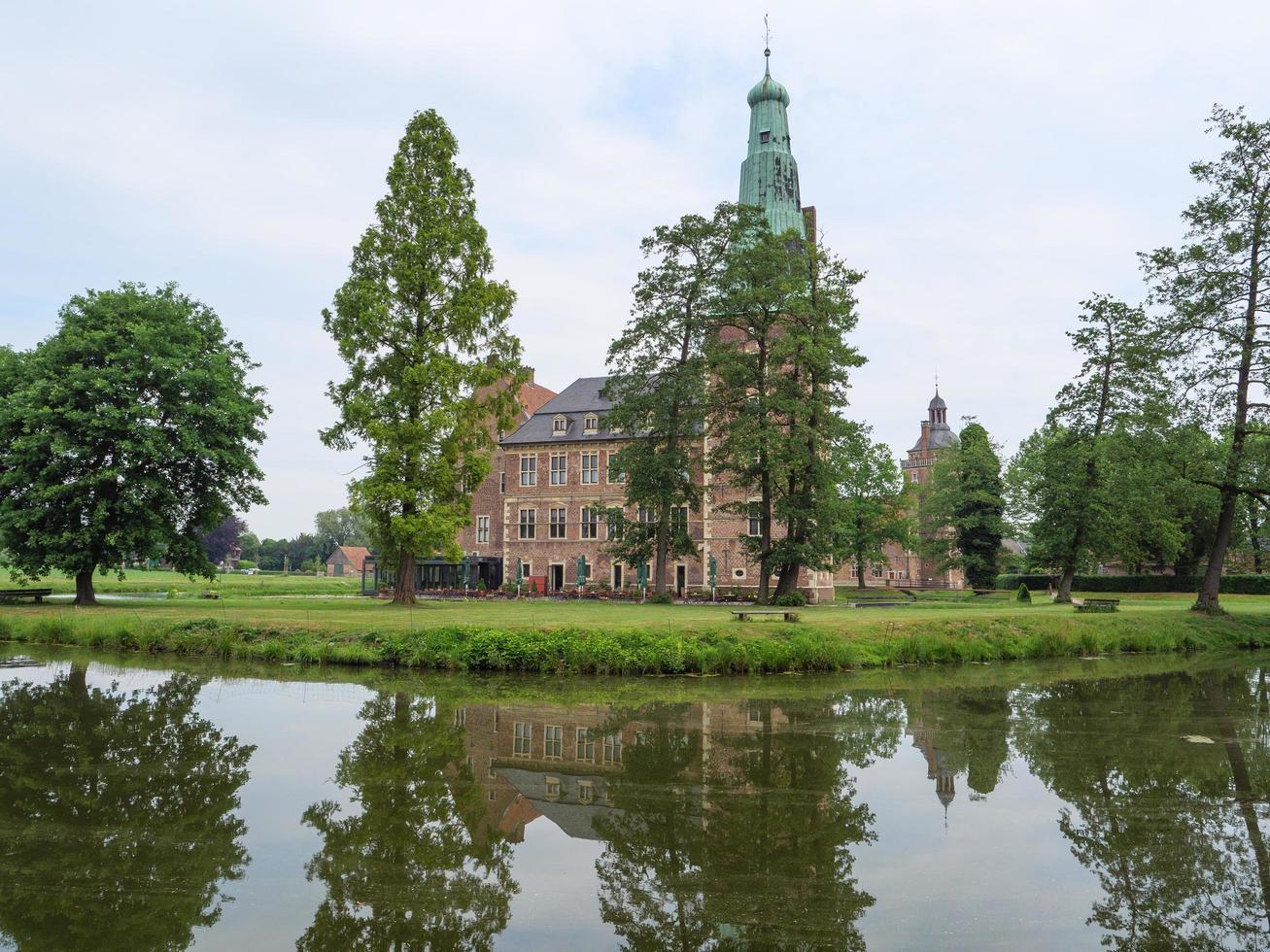 raesfeld,alemania,2020-el castillo de raesfeld en alemania foto