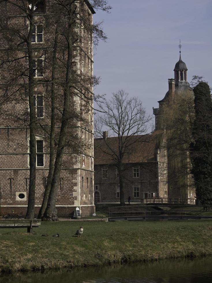 raesfeld,alemania,2020-el castillo de raesfeld en alemania foto