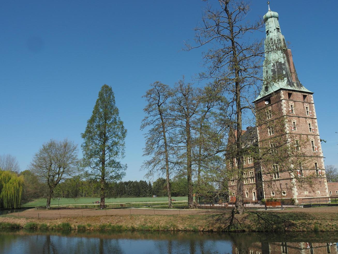 raesfeld,alemania,2020-el castillo de raesfeld en alemania foto