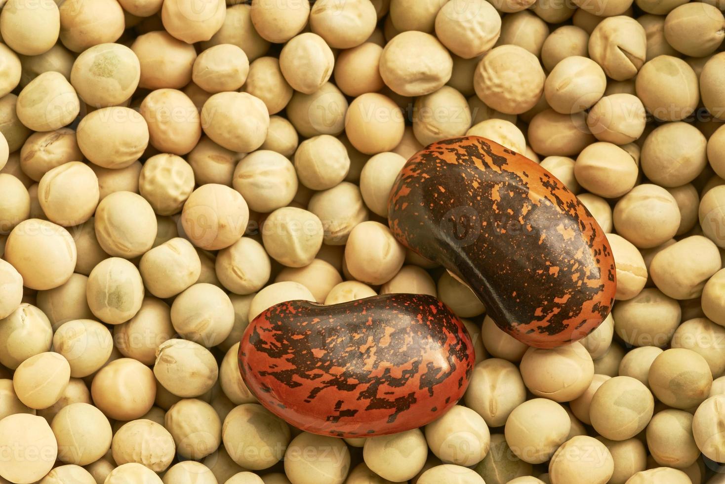 Beans and pea 11519615 Stock Photo at Vecteezy