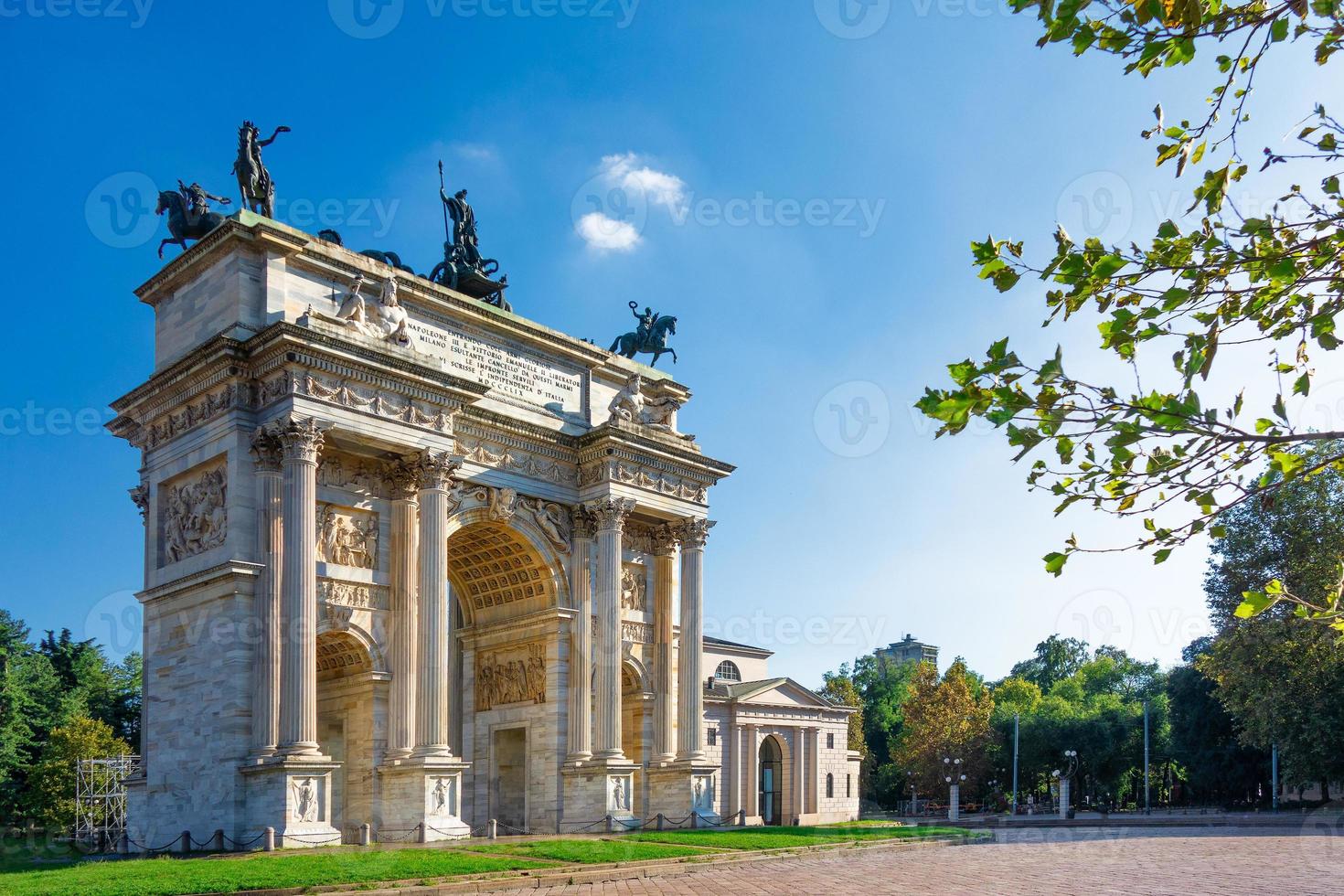 milan 2015 arco de la paz en milan. lombardia Italia foto