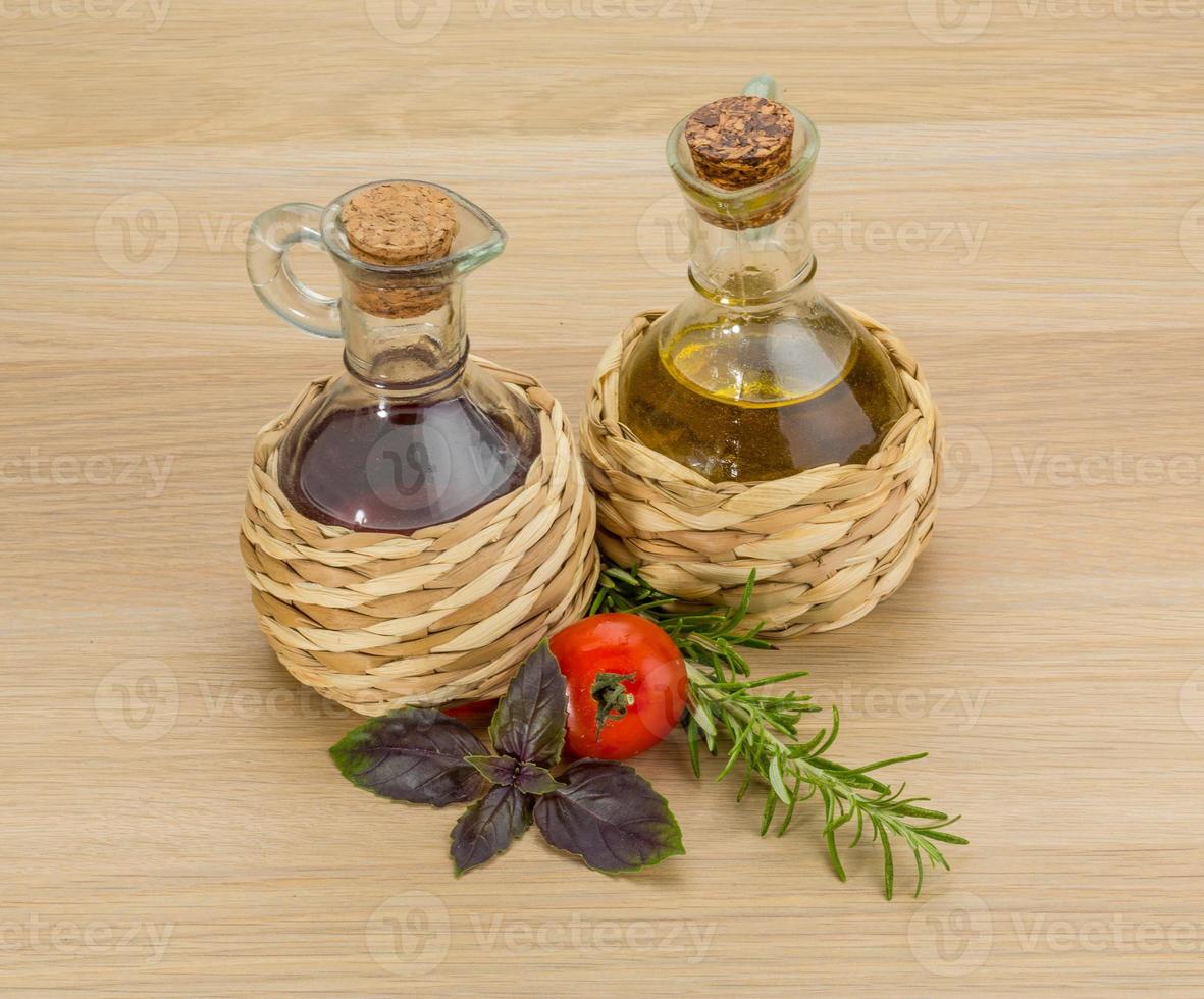 Vinegar and oil photo