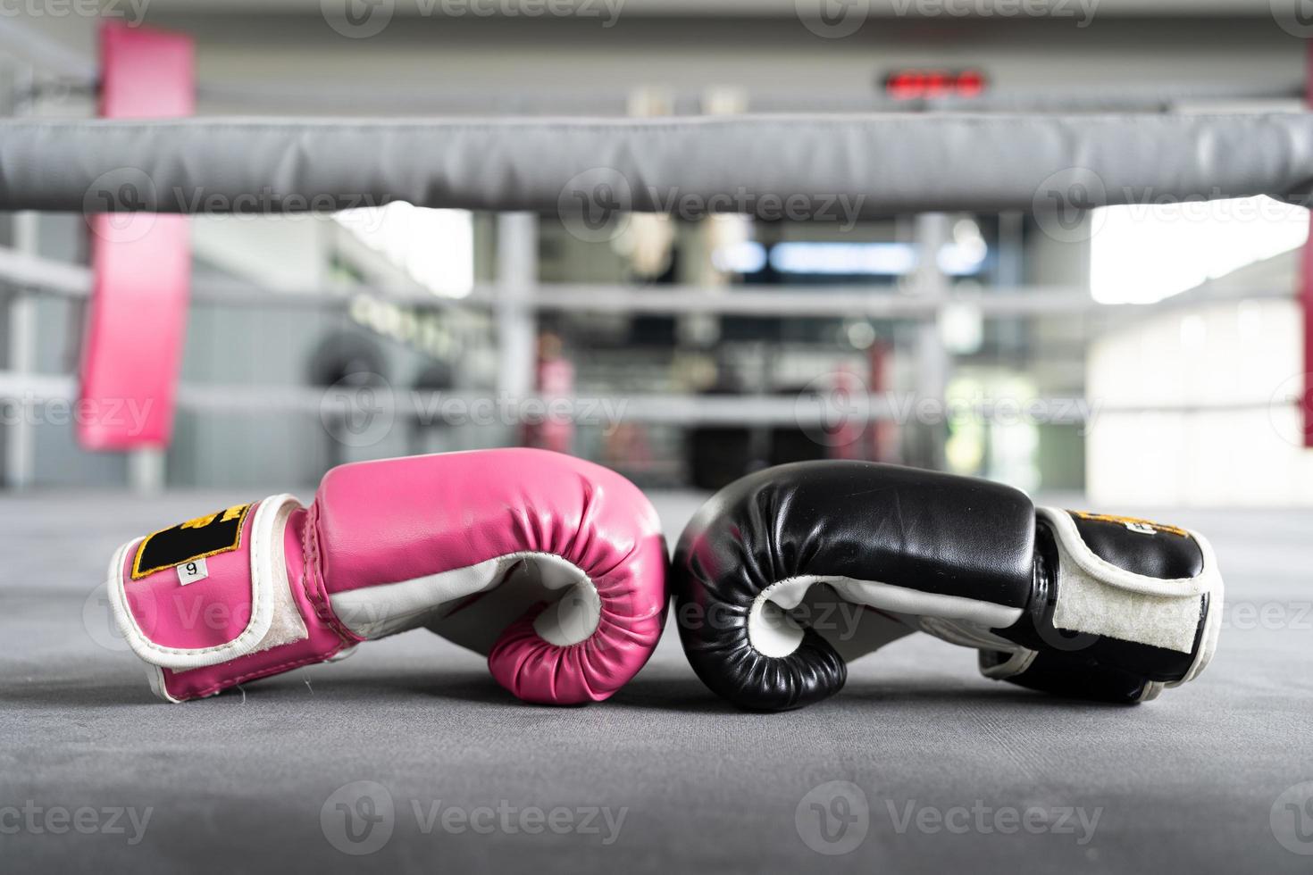 pink and black Boxing glove in punching in woman concept. 11547957