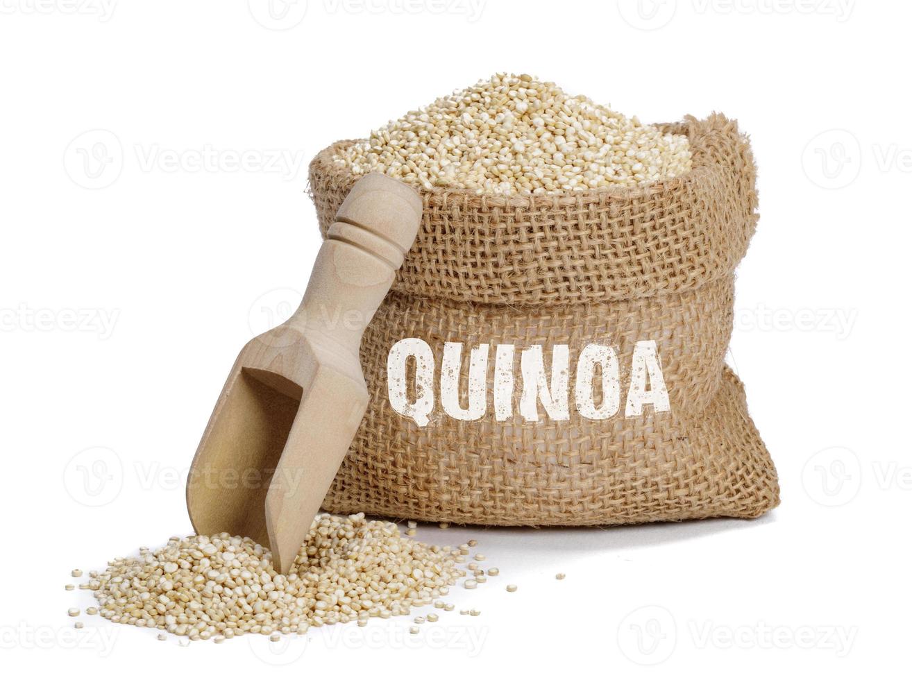 semillas blancas de quinua en el saco de tela, hábitos alimentarios