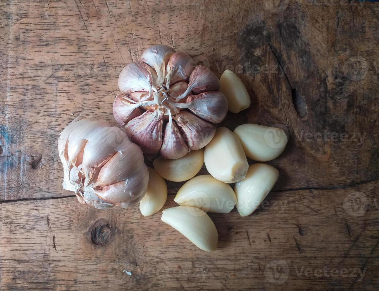 Organic garlic from the local traditional marketplace for making healthy and tasty food photo