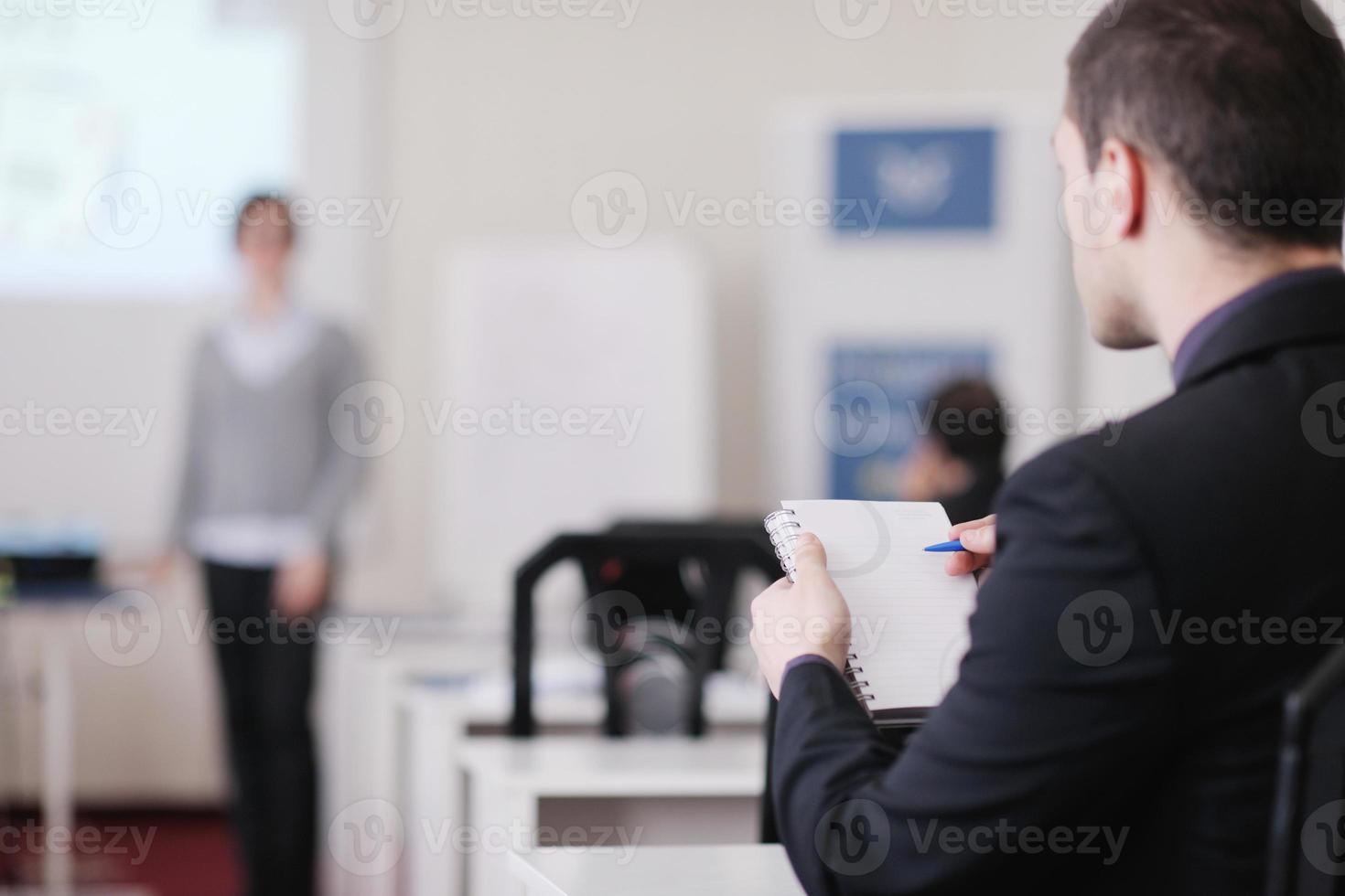 hombre de negocios en seminario foto