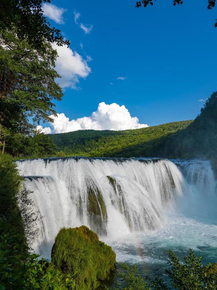 vista de una cascada foto