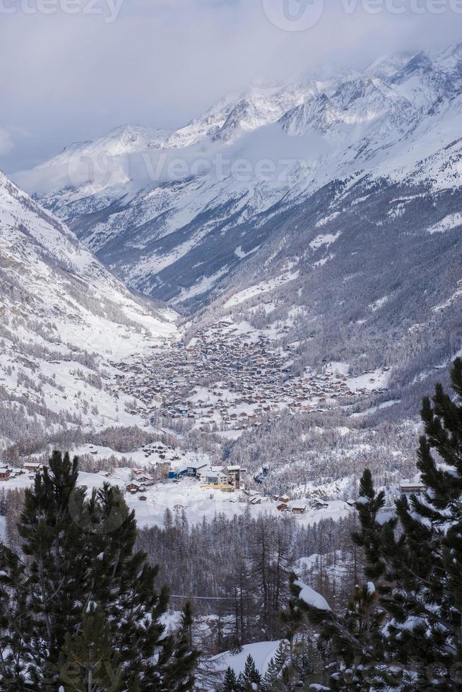 vista del valle de zermatt foto