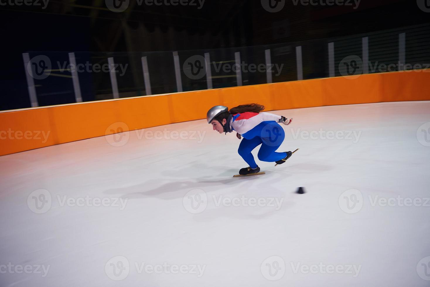 Speed skating view photo