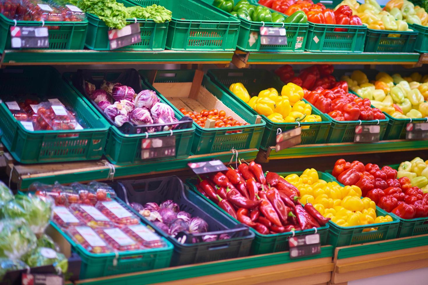 vista de verduras de supermercado foto