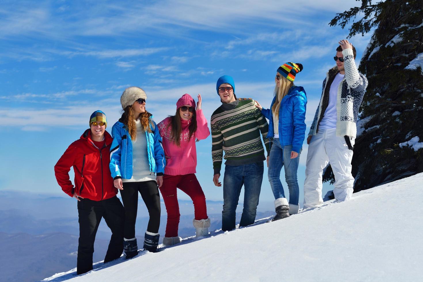 winter fun with young people group photo