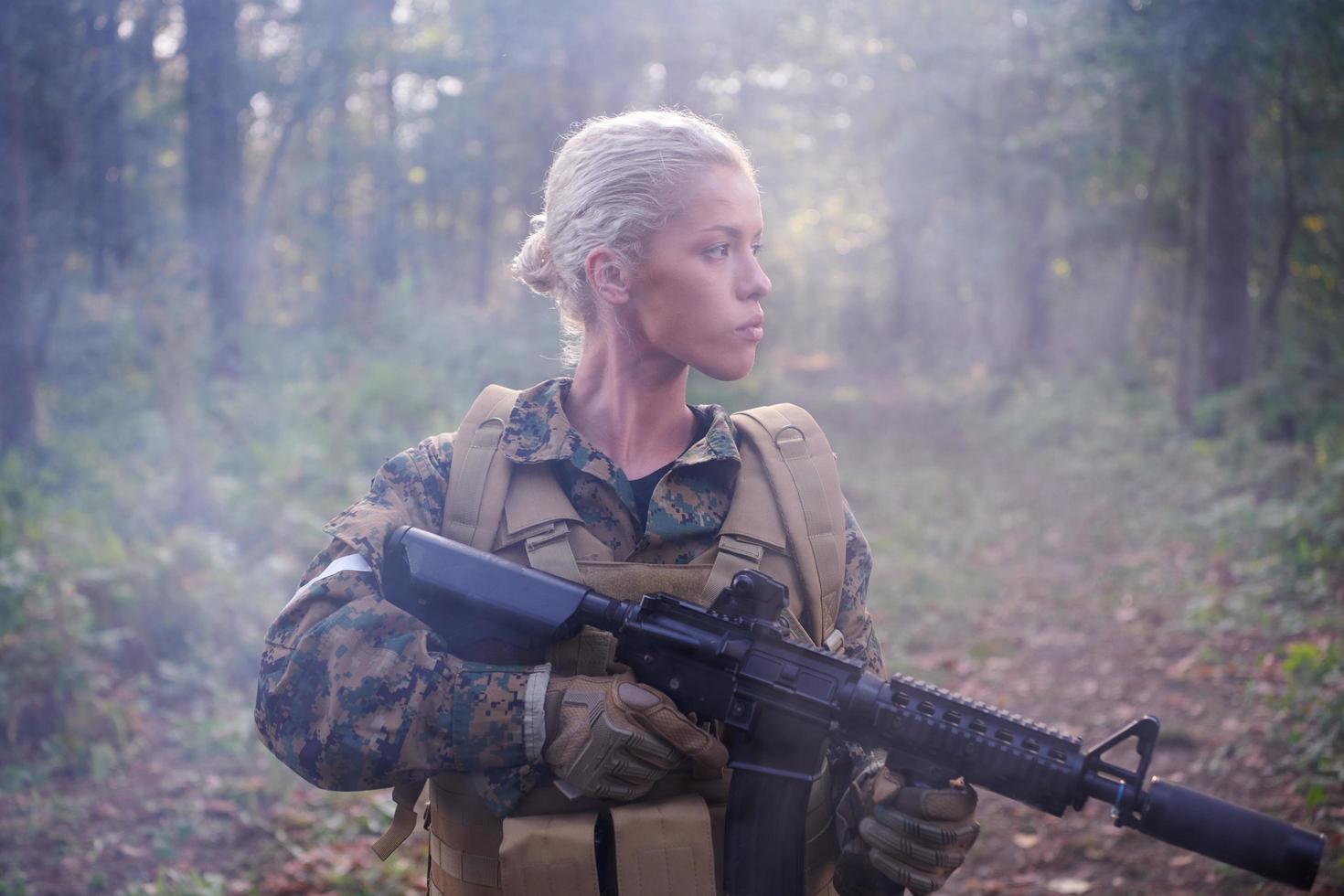 woman soldier view photo