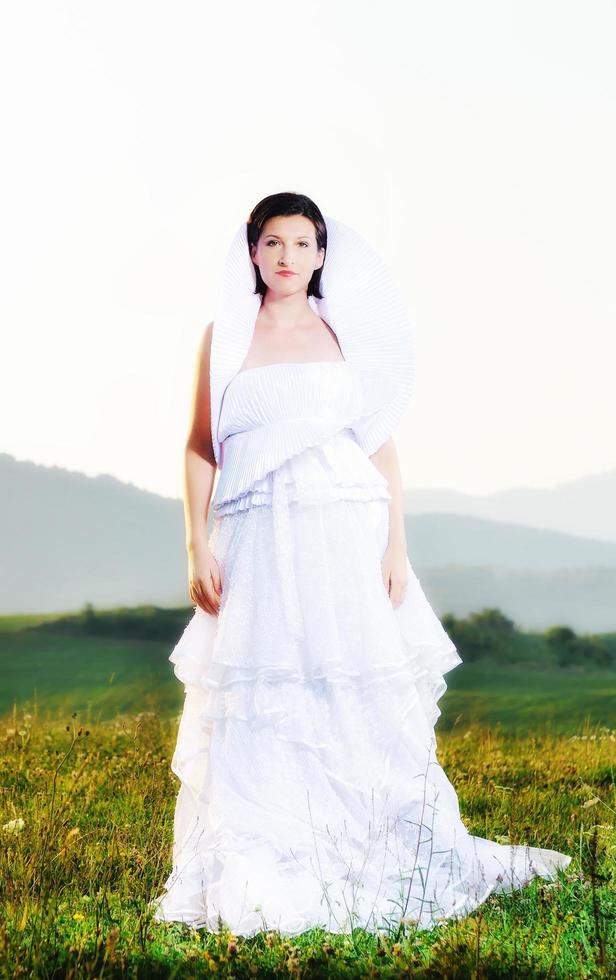 bride outdoor portrait photo